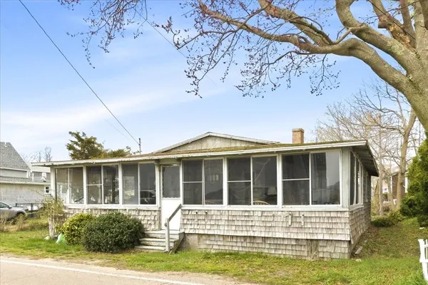 $400,000 | 64 Central Street, Marshfield, MA 02020