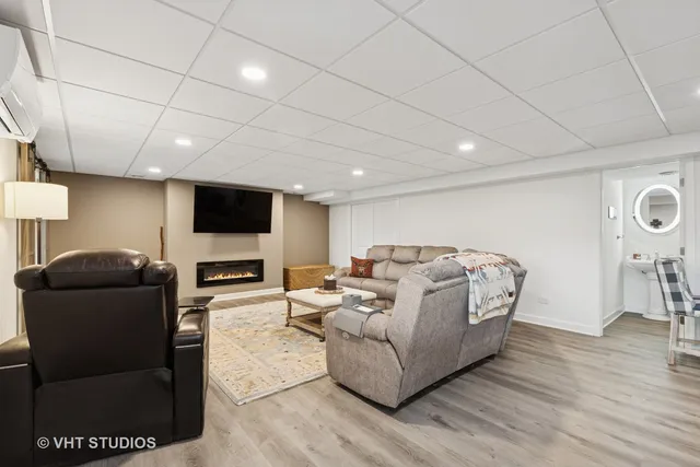 $465,000 | 2032 Wentworth Drive, Volo, IL 60020