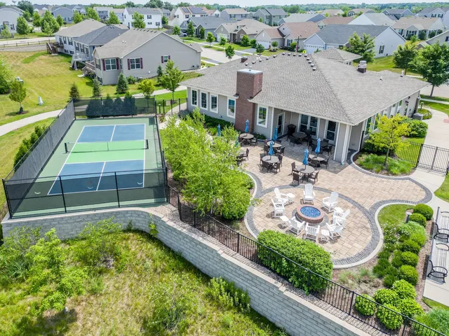 $465,000 | 2032 Wentworth Drive, Volo, IL 60020