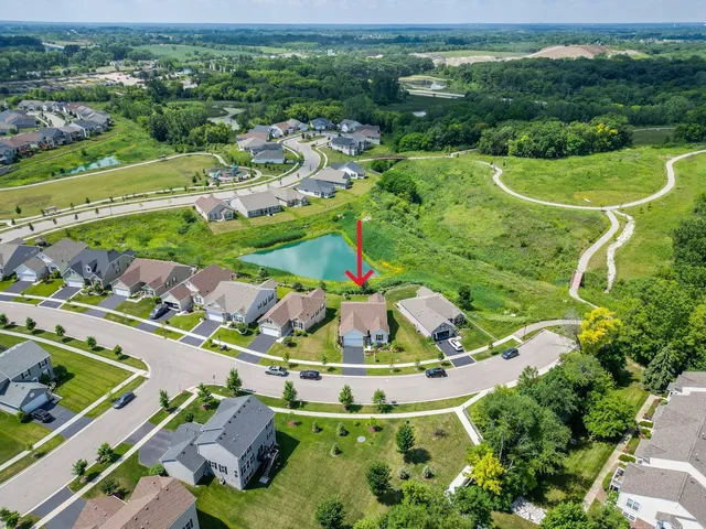 $465,000 | 2032 Wentworth Drive, Volo, IL 60020