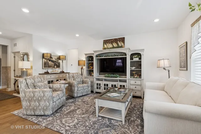 $465,000 | 2032 Wentworth Drive, Volo, IL 60020