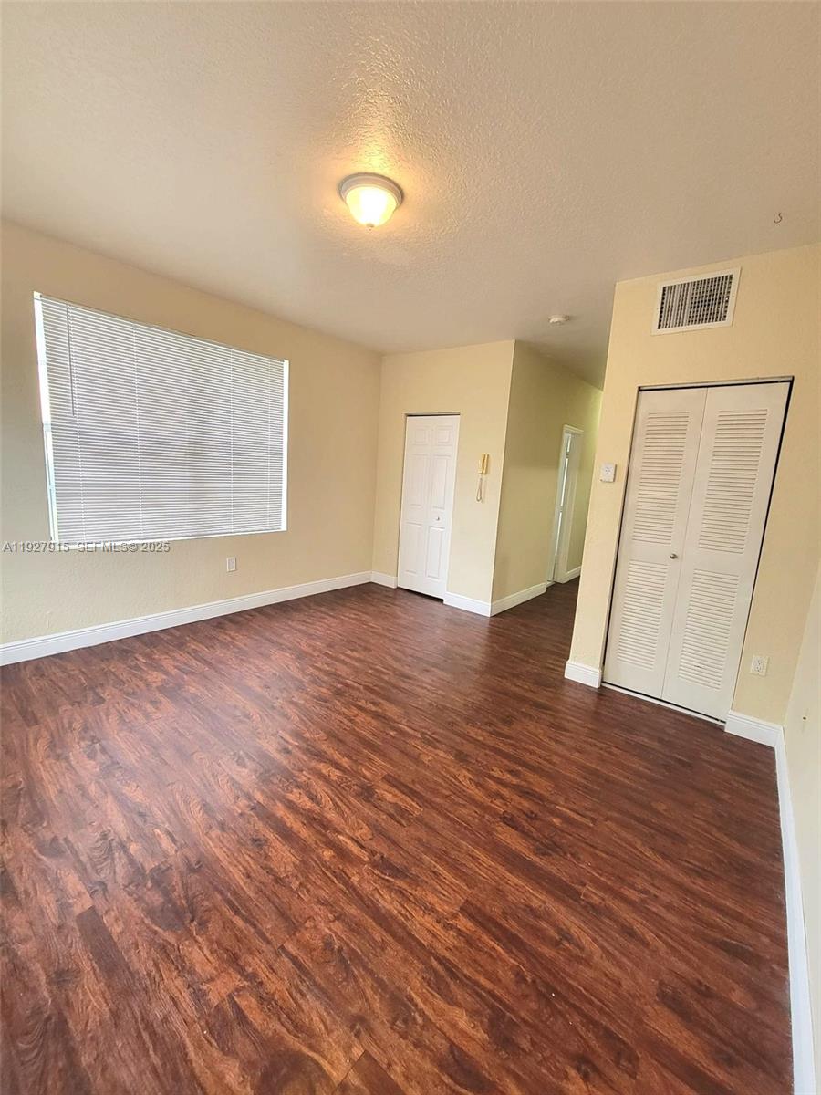 237 Northwest 10th Avenue, Unit 1 Miami, FL 33128 - Photo 3 of 15