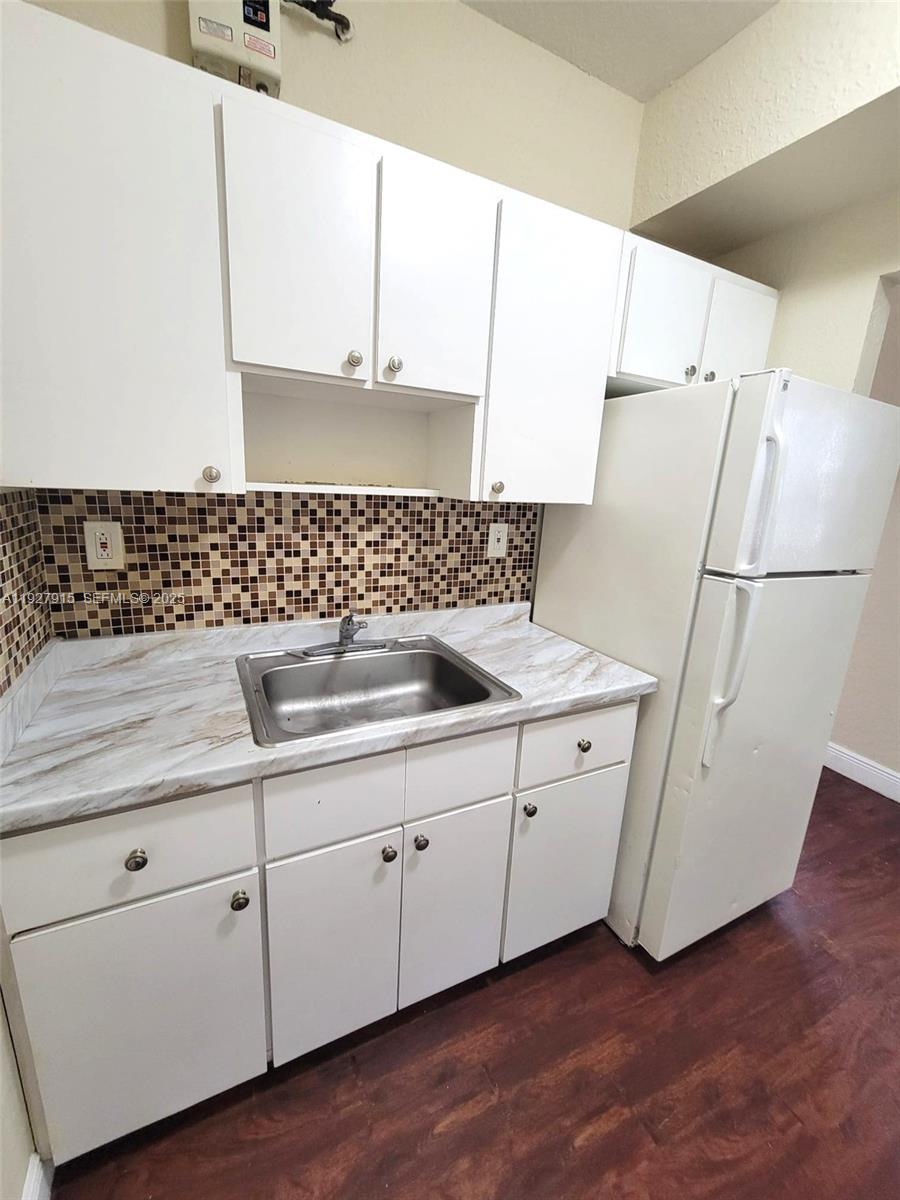 237 Northwest 10th Avenue, Unit 1 Miami, FL 33128 - Photo 7 of 15