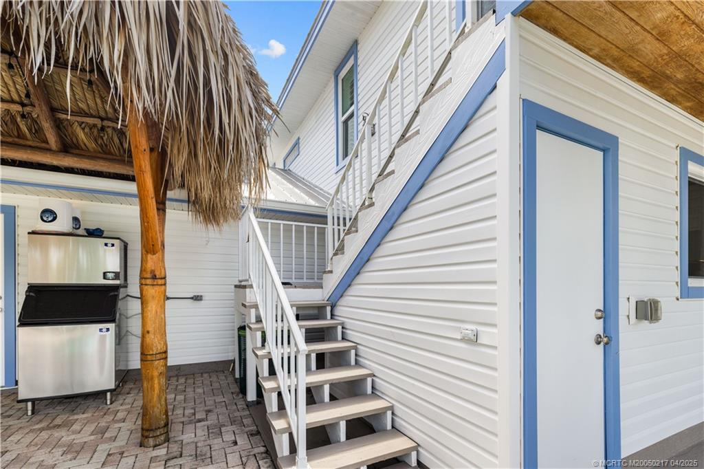 1359 Southwest Dyer Point Road Palm City, FL 34990 - Photo 46 of 61