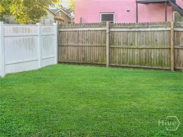 $1,700 | 818 West 44th Street, Savannah, GA 31405