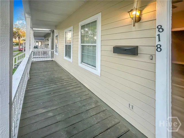 $1,700 | 818 West 44th Street, Savannah, GA 31405