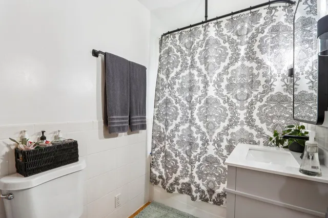 $329,999 | 465 Hawthorne Street, Burlington, WI 53105