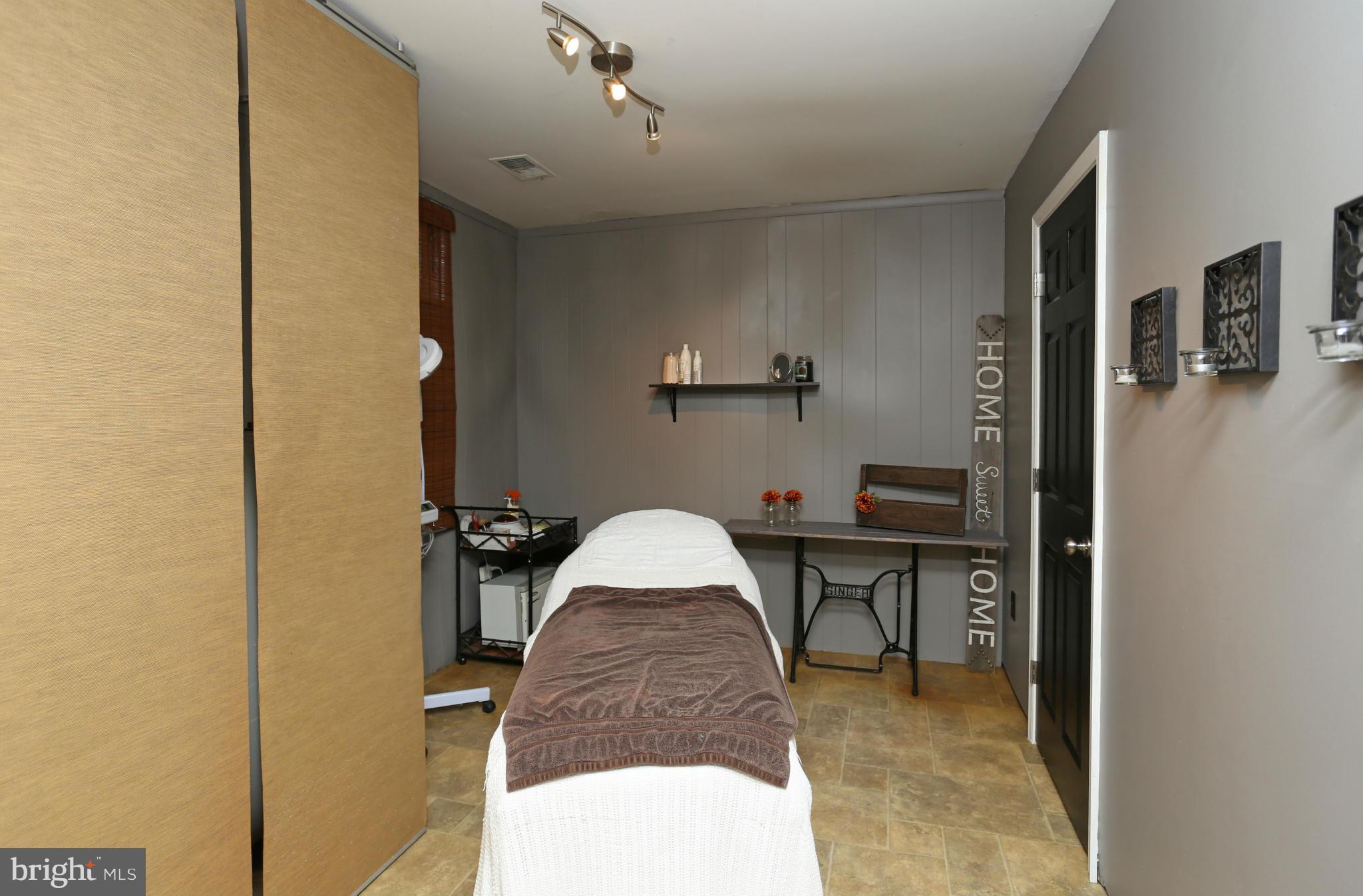 422 Colonial Ridge Lane Arnold, MD 21012 - Photo 19 of 30 Interior (General)