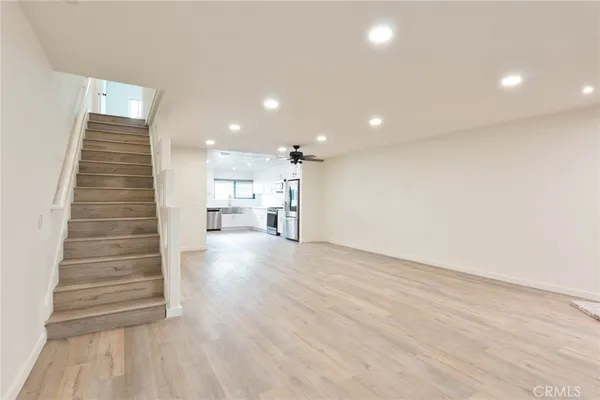 $3,750 | 10215 Variel Avenue, Unit 25, Chatsworth, CA 91311