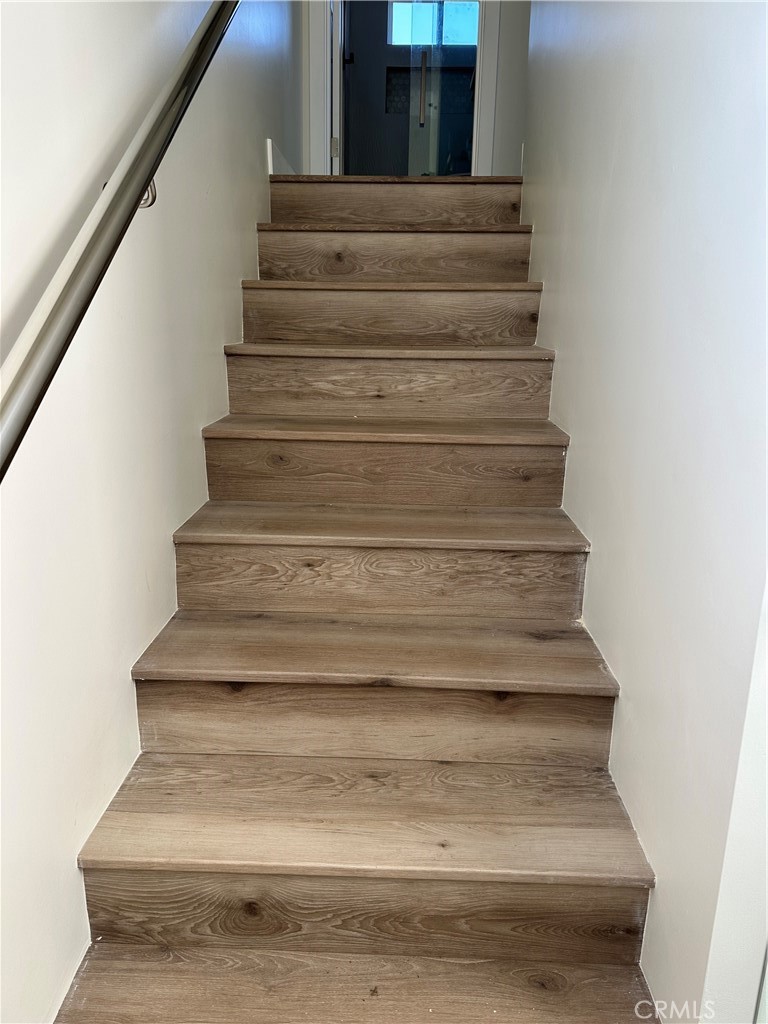 9585 Woodale Avenue Arleta, CA 91331 - Photo 7 of 21 a view of entryway