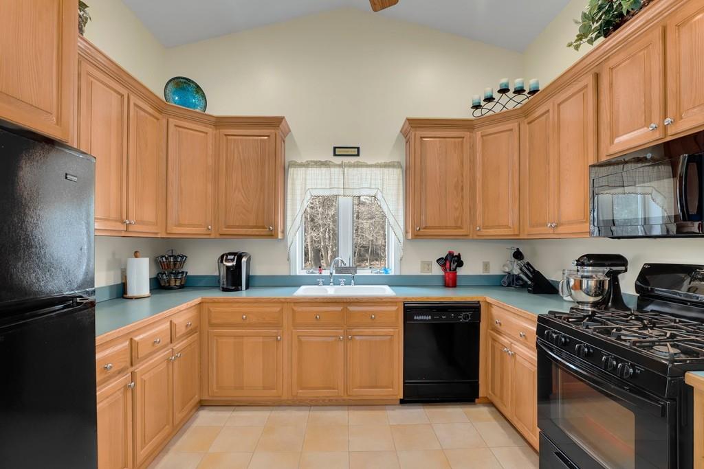 141 Lowell Road Pepperell, MA 01463 - Photo 7 of 25 Gallery Image 7