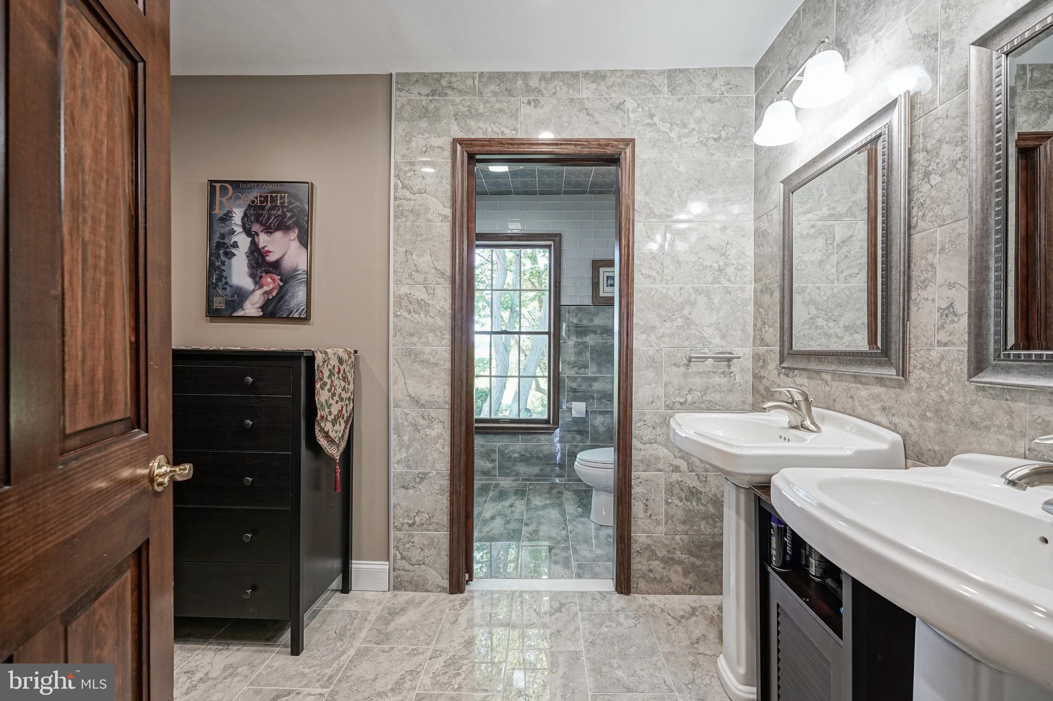 261 Jessups Mill Road Clarksboro, NJ 08020 - Photo 23 of 56 Primary En-Suite