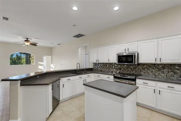 $5,150 | 11011 Hyacinth Place, Lakewood Ranch, FL 34202