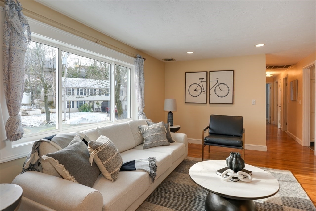 149 Boston Rock Road Melrose, MA 02176 - Photo 2 of 29 Gallery Image 2