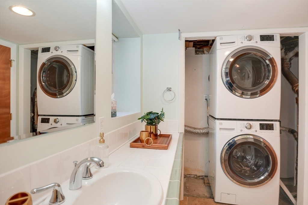149 Boston Rock Road Melrose, MA 02176 - Photo 21 of 29 Gallery Image 21