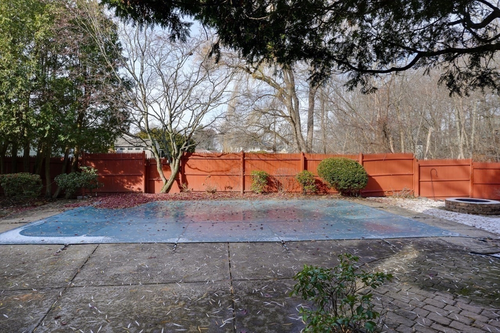 149 Boston Rock Road Melrose, MA 02176 - Photo 25 of 29 Gallery Image 25
