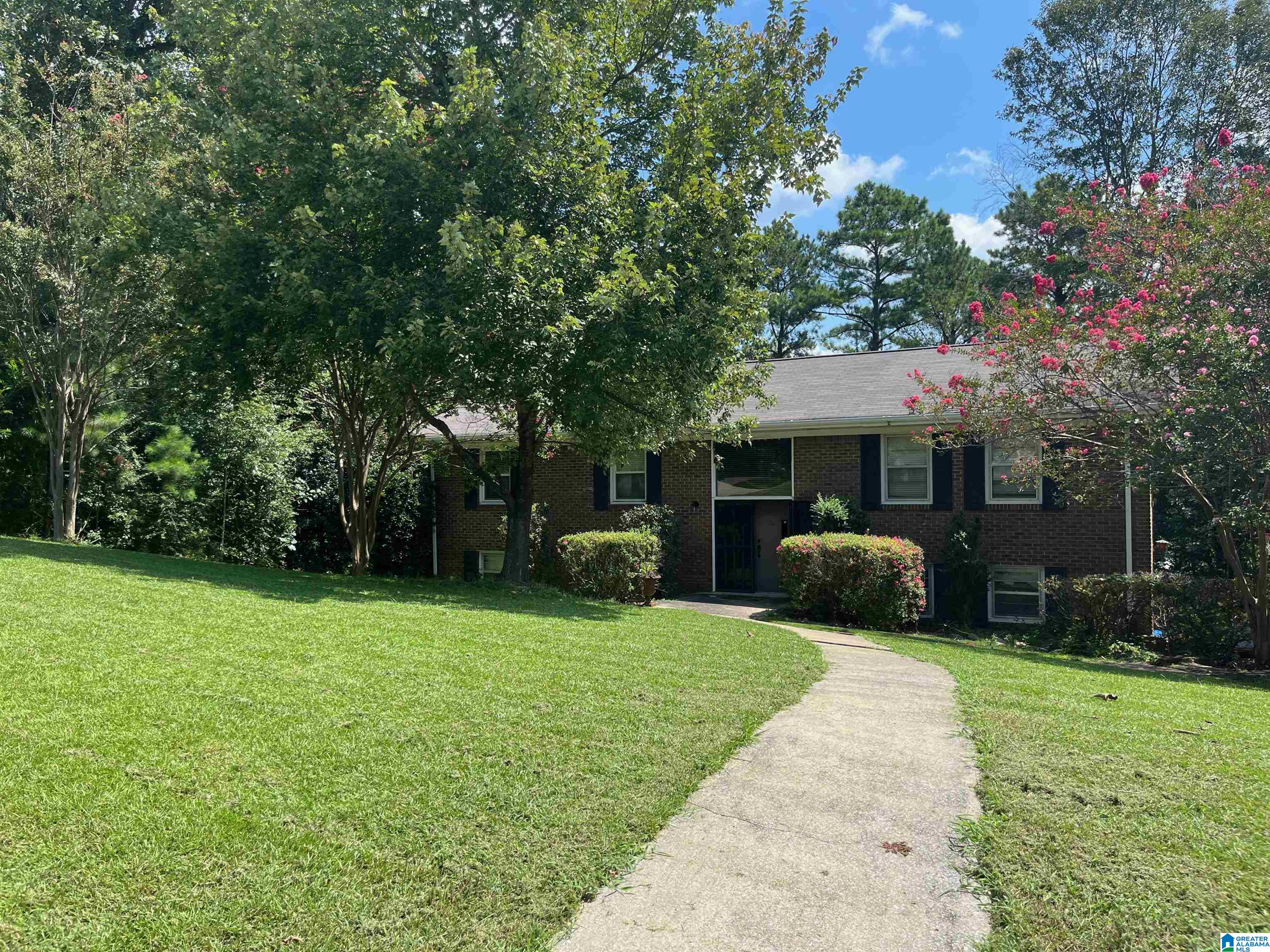 1845 Indian Hills Road Pelham, AL 35124 - Photo 1 of 17