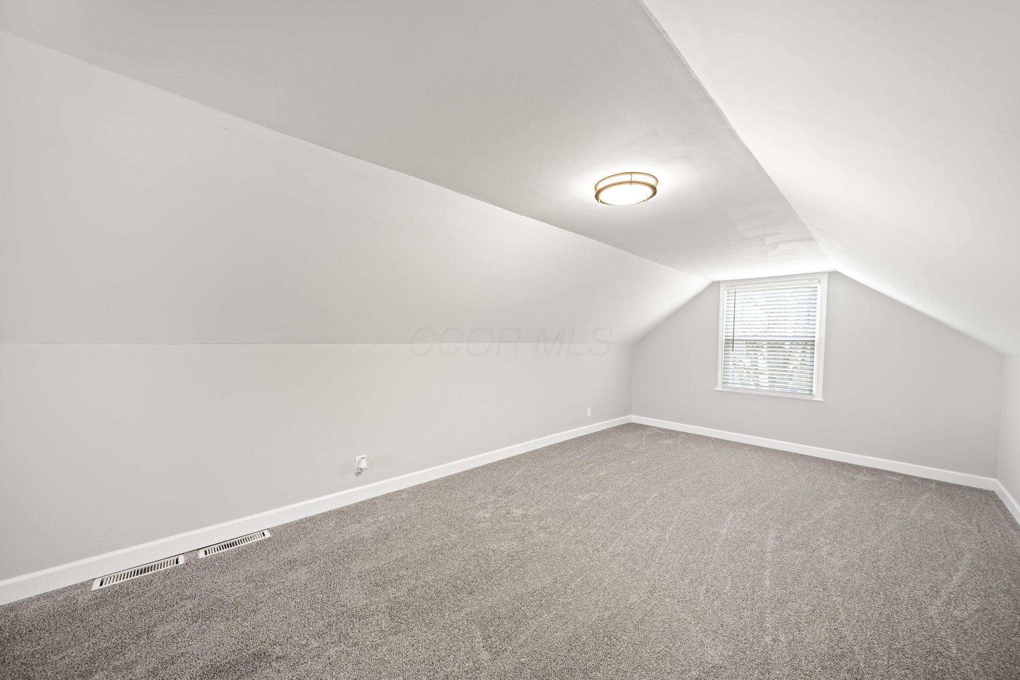 139 Demorest Road Columbus, OH 43204 - Photo 47 of 100