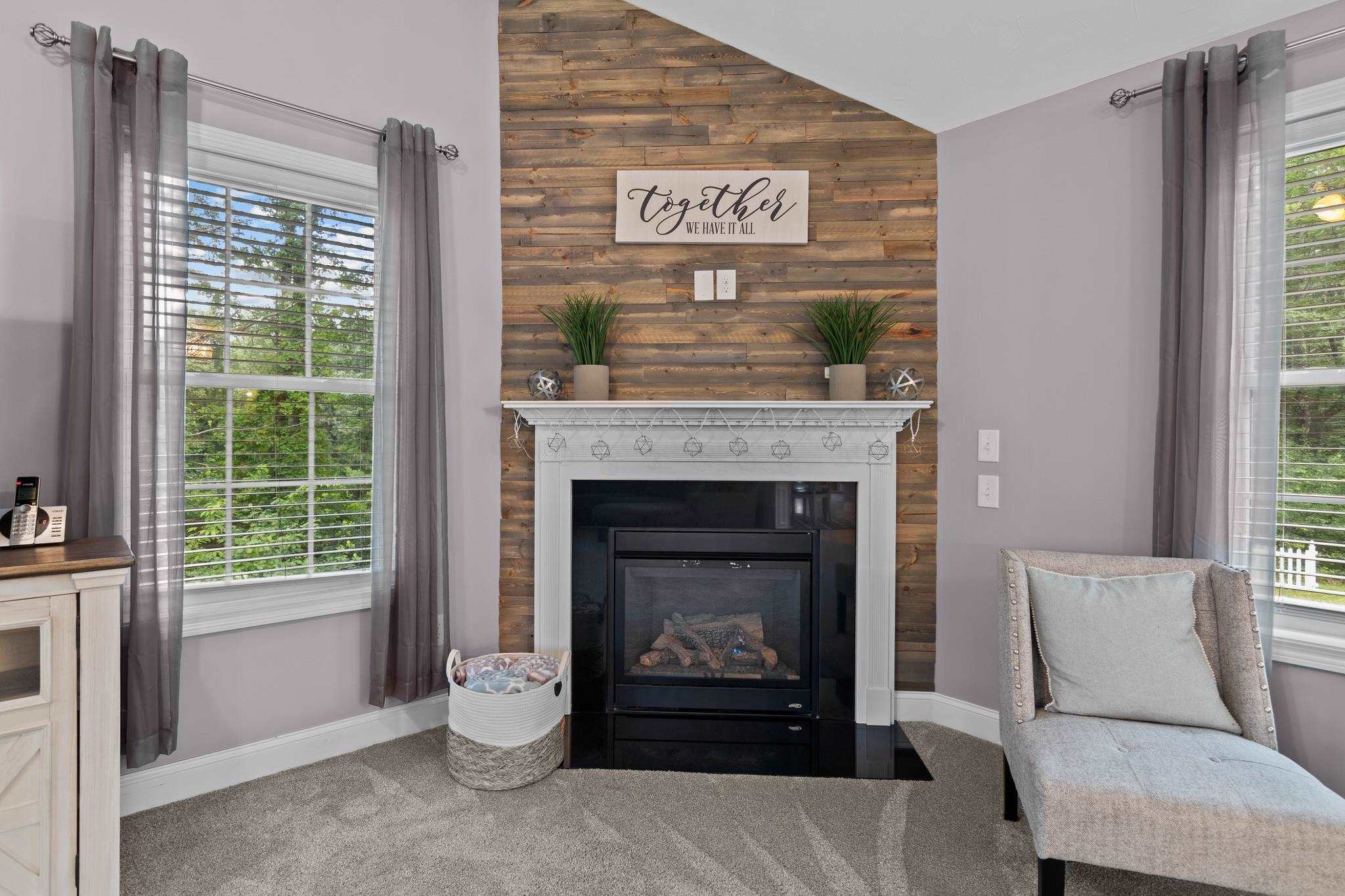 261 East Dunbarton Road Goffstown, NH 03045 - Photo 14 of 32