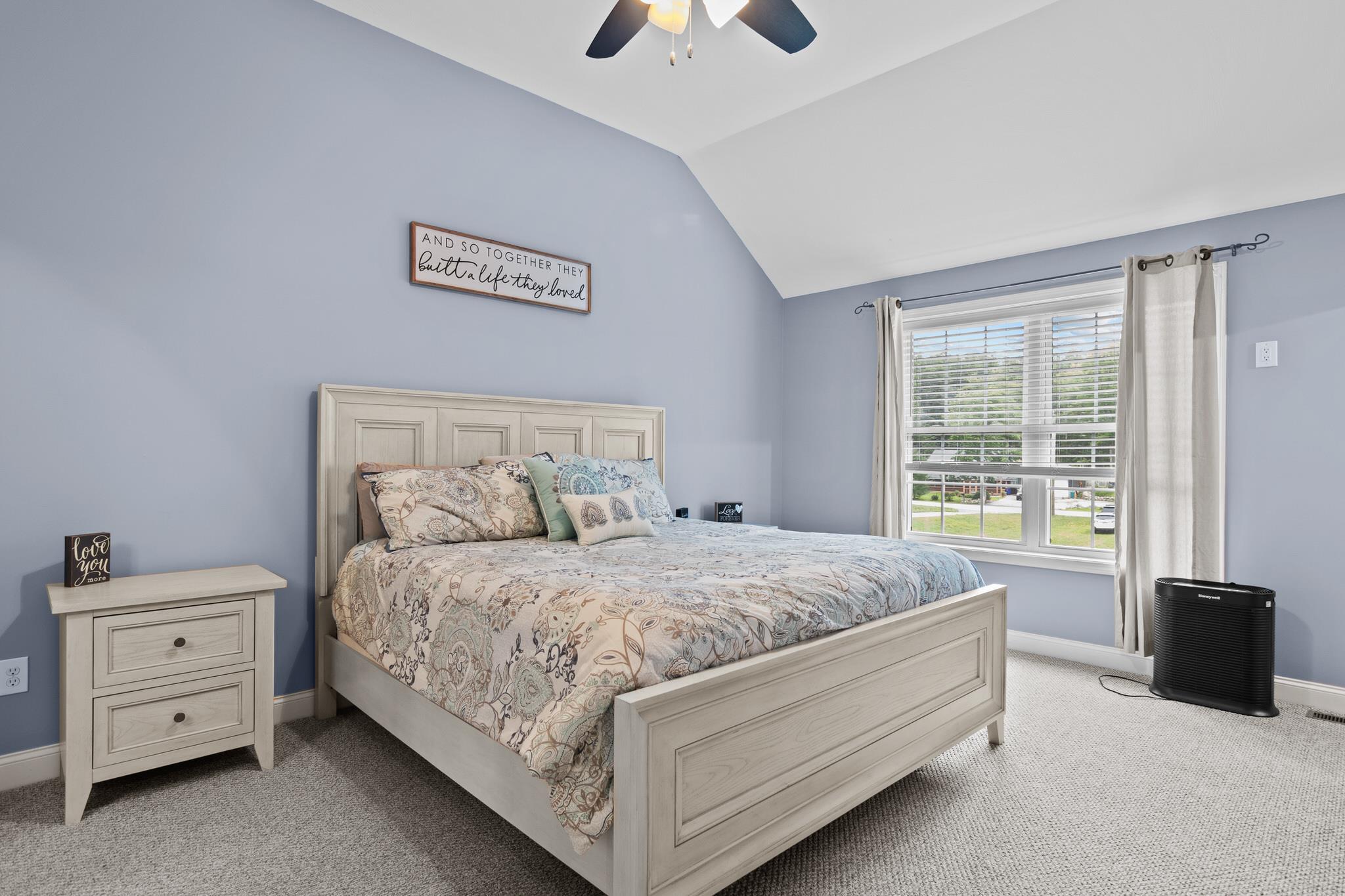 261 East Dunbarton Road Goffstown, NH 03045 - Photo 7 of 32