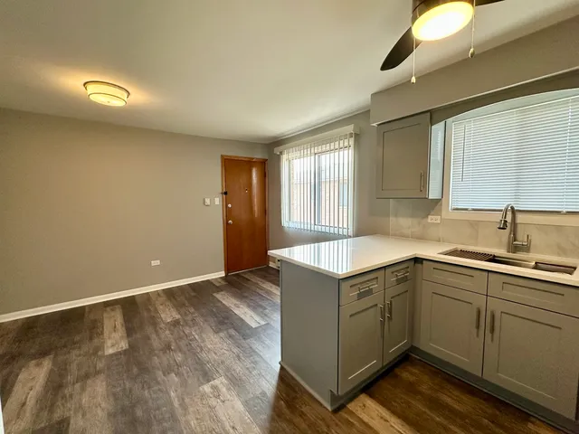 $1,650 | 6334 West 65th Street, Unit 3N, Chicago, IL 60638