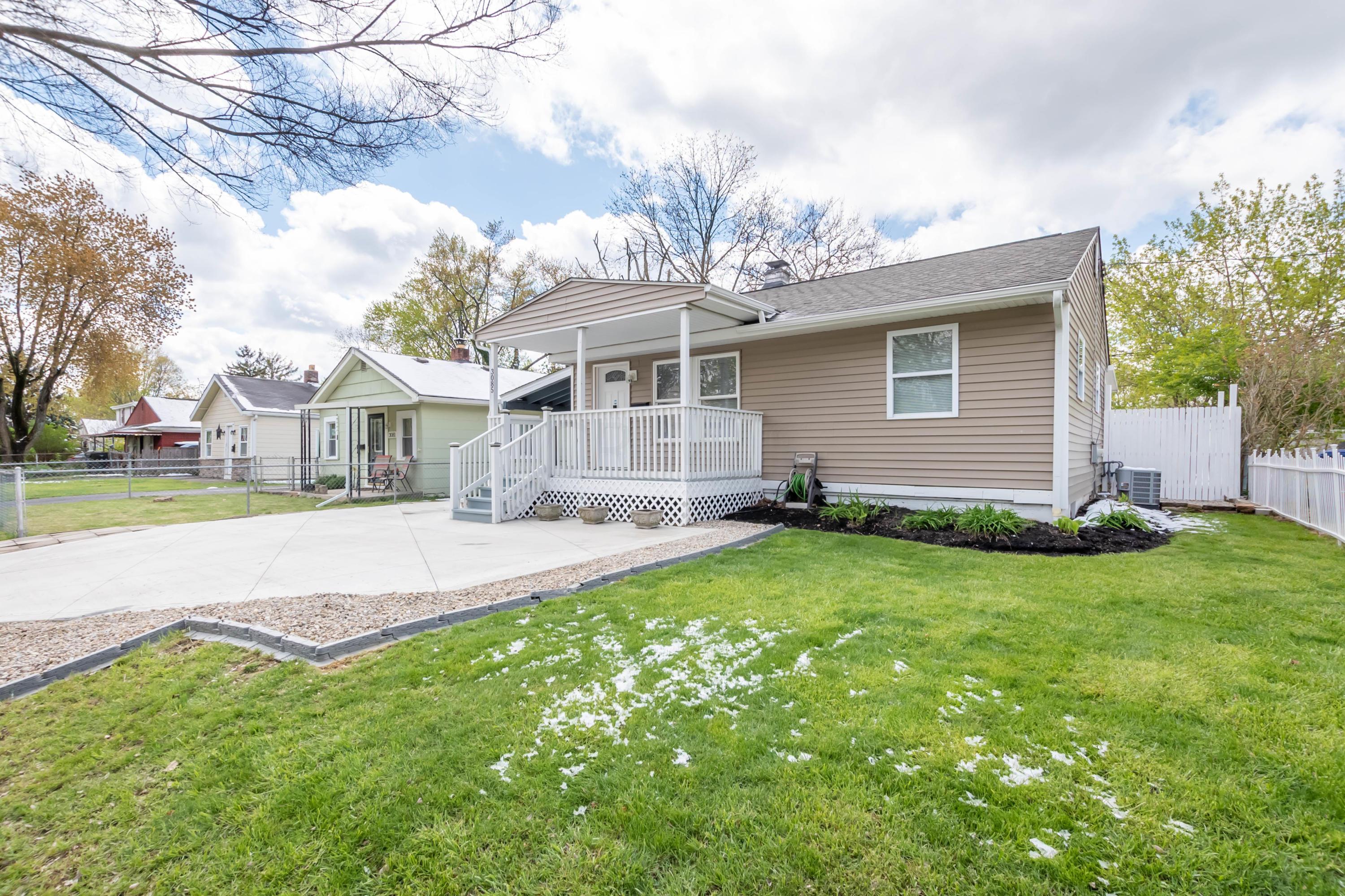 3085 Howey Road Columbus, OH 43224 - Photo 1 of 25