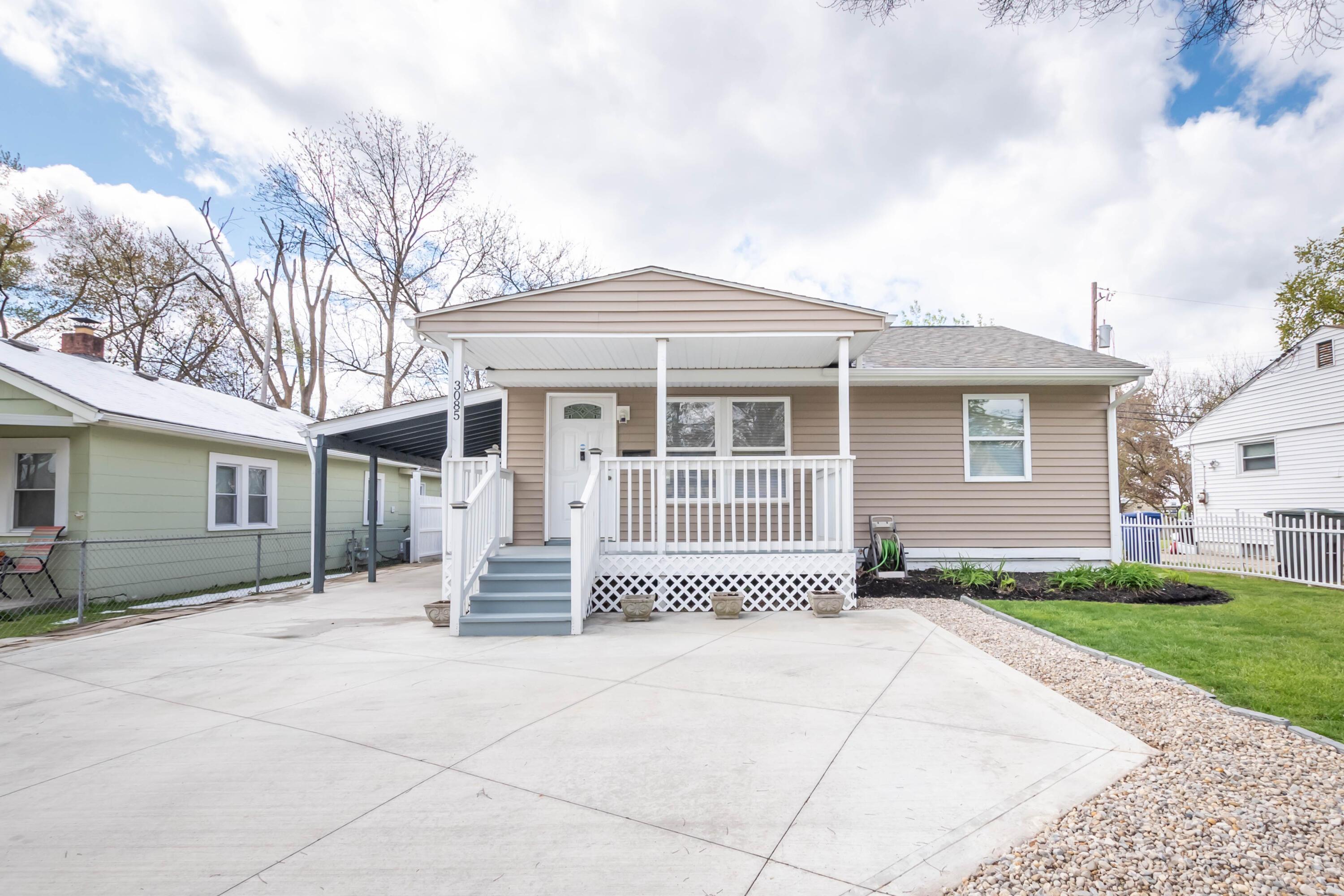 3085 Howey Road Columbus, OH 43224 - Photo 2 of 25