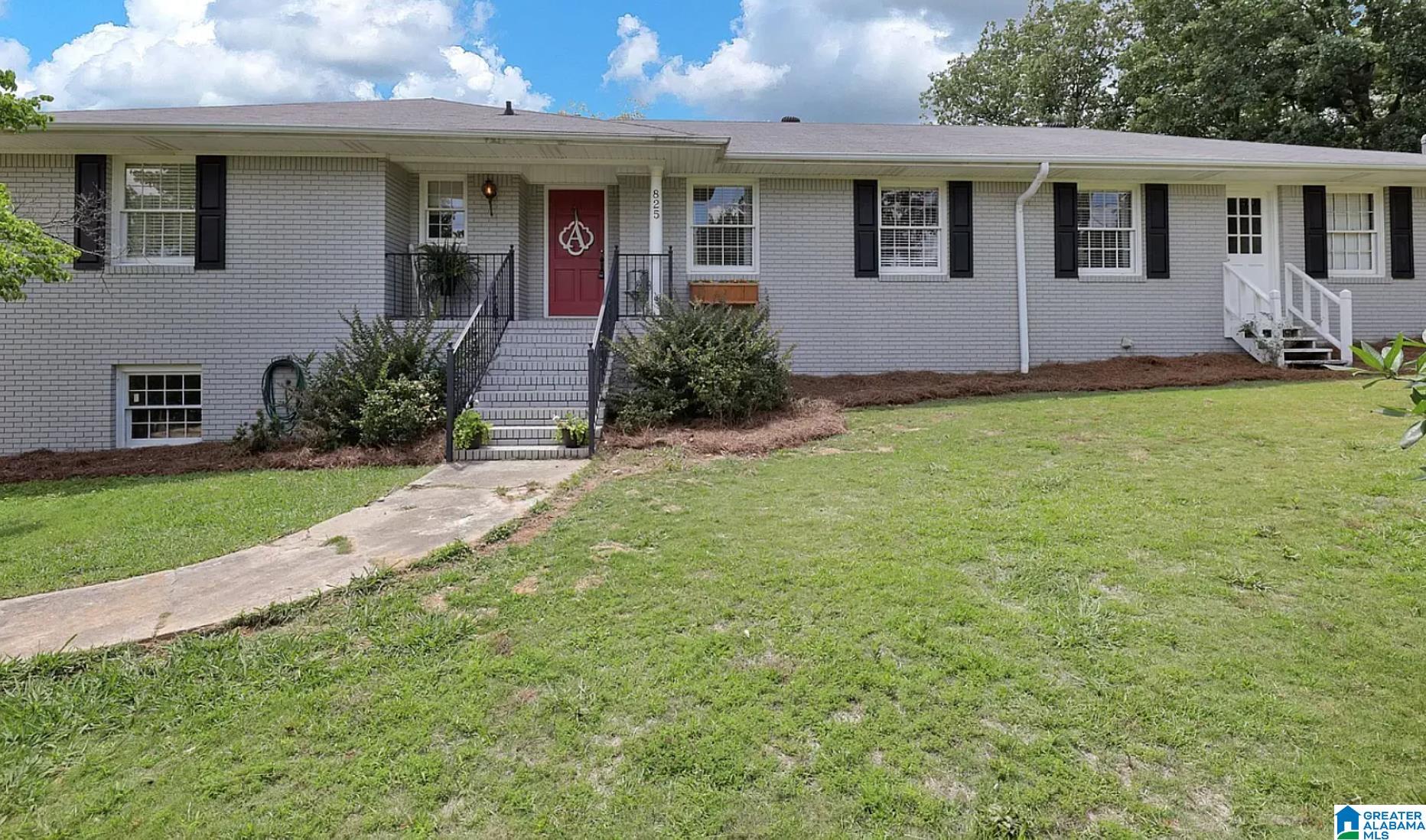825 Burning-Tree Trail Alabaster, AL 35007 - Photo 1 of 31