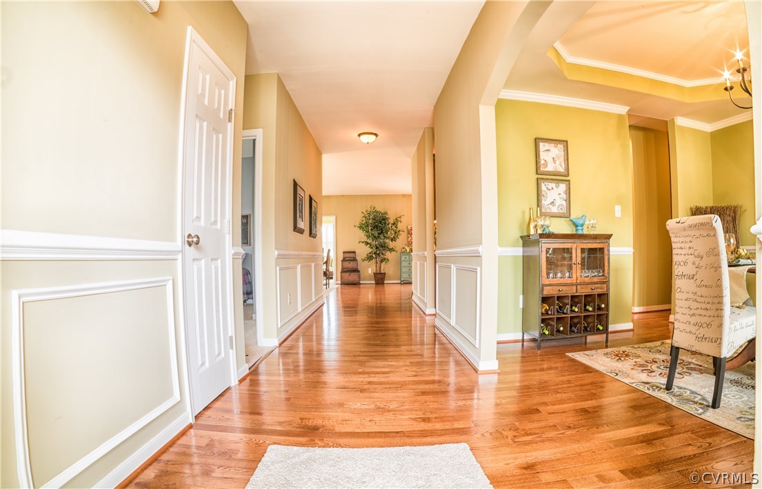 10806 Avening Road Chesterfield, VA 23832 - Photo 3 of 24 a view of a living room