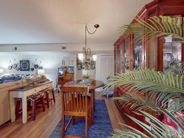 $90,000 | 9950 62nd Avenue North, Unit 315, St. Petersburg, FL 33708