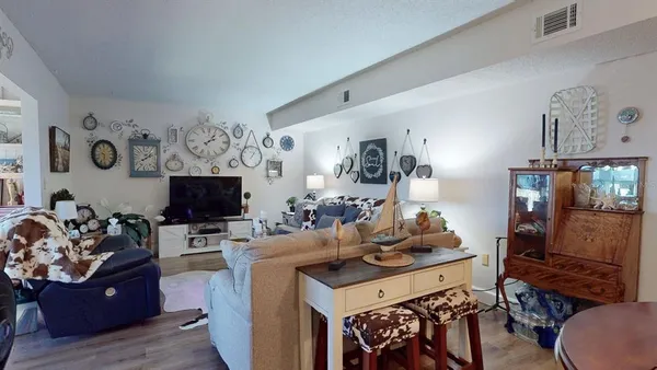 $90,000 | 9950 62nd Avenue North, Unit 315, St. Petersburg, FL 33708