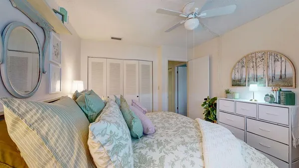 $90,000 | 9950 62nd Avenue North, Unit 315, St. Petersburg, FL 33708