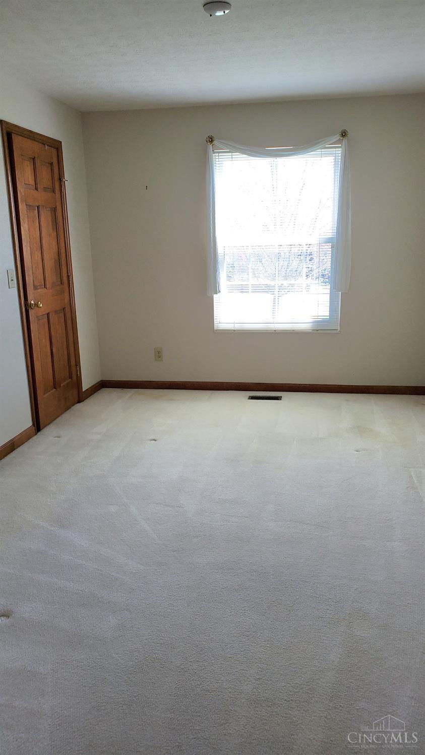 4331 Regency Ridge Court, Unit 106 Cincinnati, OH 45248 - Photo 31 of 52 Gallery Image 31