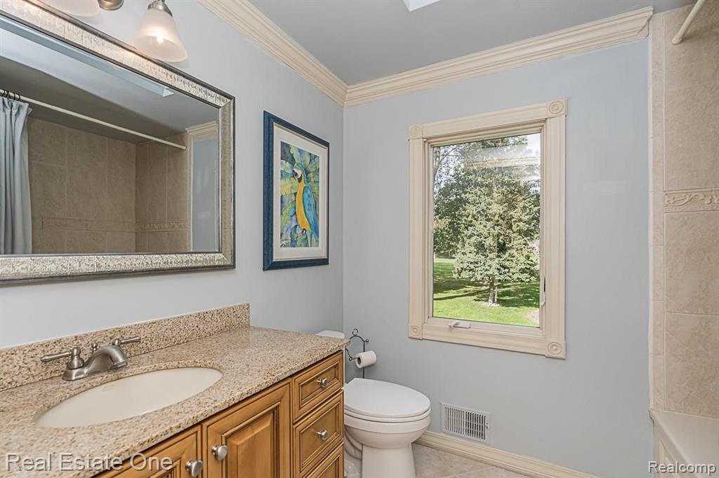 1380 Chestnut Circle Rochester Hills, MI 48309 - Photo 28 of 46