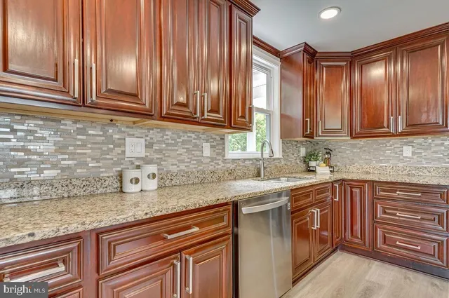 $724,999 | 4105 30th Street, Mount Rainier, MD 20712