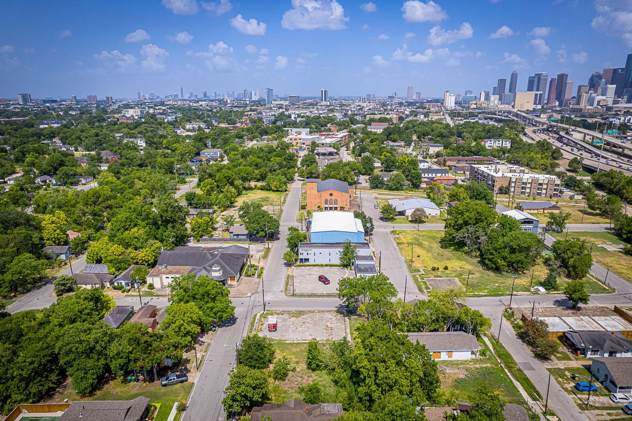3229 Hadley Street Houston, TX 77004 - Photo 4 of 8 an aerial view of residential houses with outdoor space