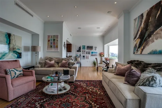 $2,895 | 4242 Lomo Alto Drive, Unit N96, Highland Park, TX 75219