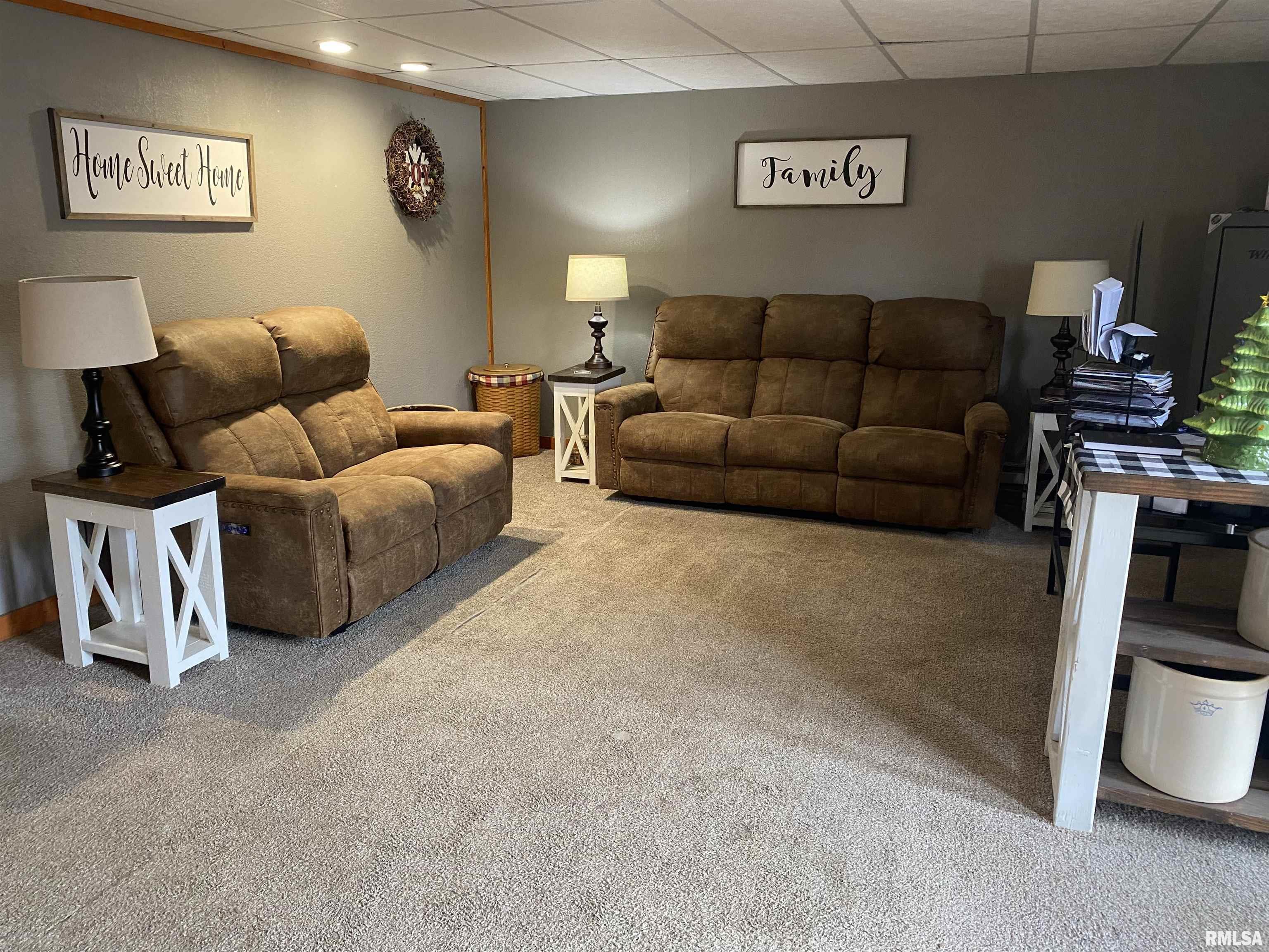 1102 Grayson Street Benton, IL 62812 - Photo 14 of 26 Gallery Image 14