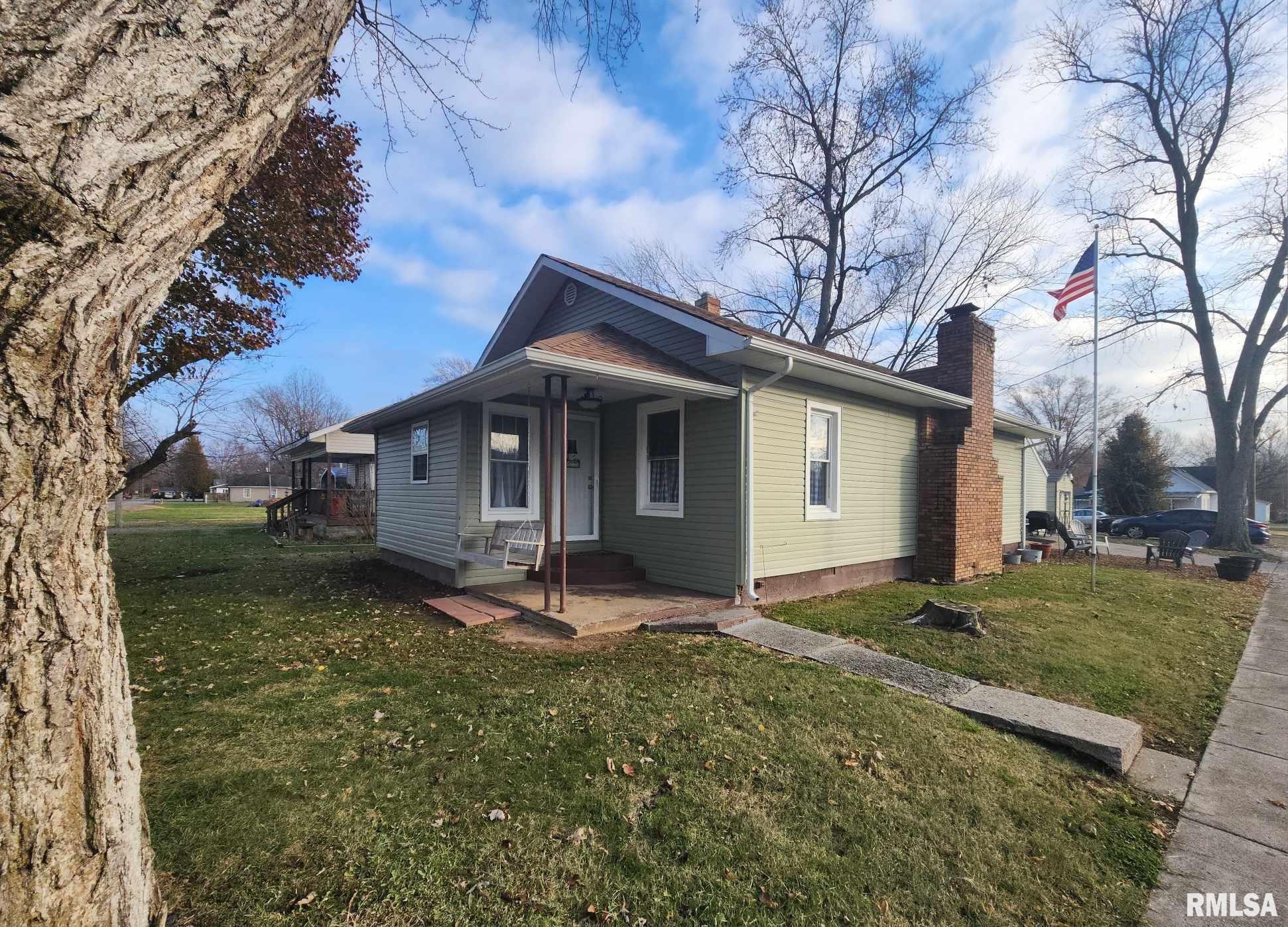 1102 Grayson Street Benton, IL 62812 - Photo 25 of 26 Gallery Image 25