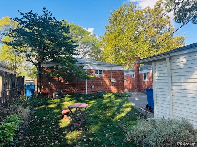 3945 Harding Street Dearborn Heights, MI 48125 - Photo 4 of 15