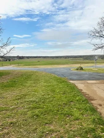 $599,000 | 938 County Road 3341, Paradise, TX 76073