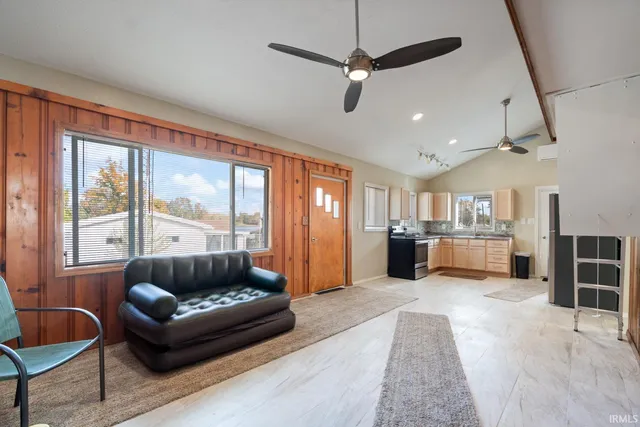 $154,900 | 8727 South South Hill Drive, Silver Lake, IN 46982