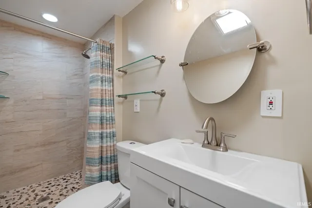 $154,900 | 8727 South South Hill Drive, Silver Lake, IN 46982