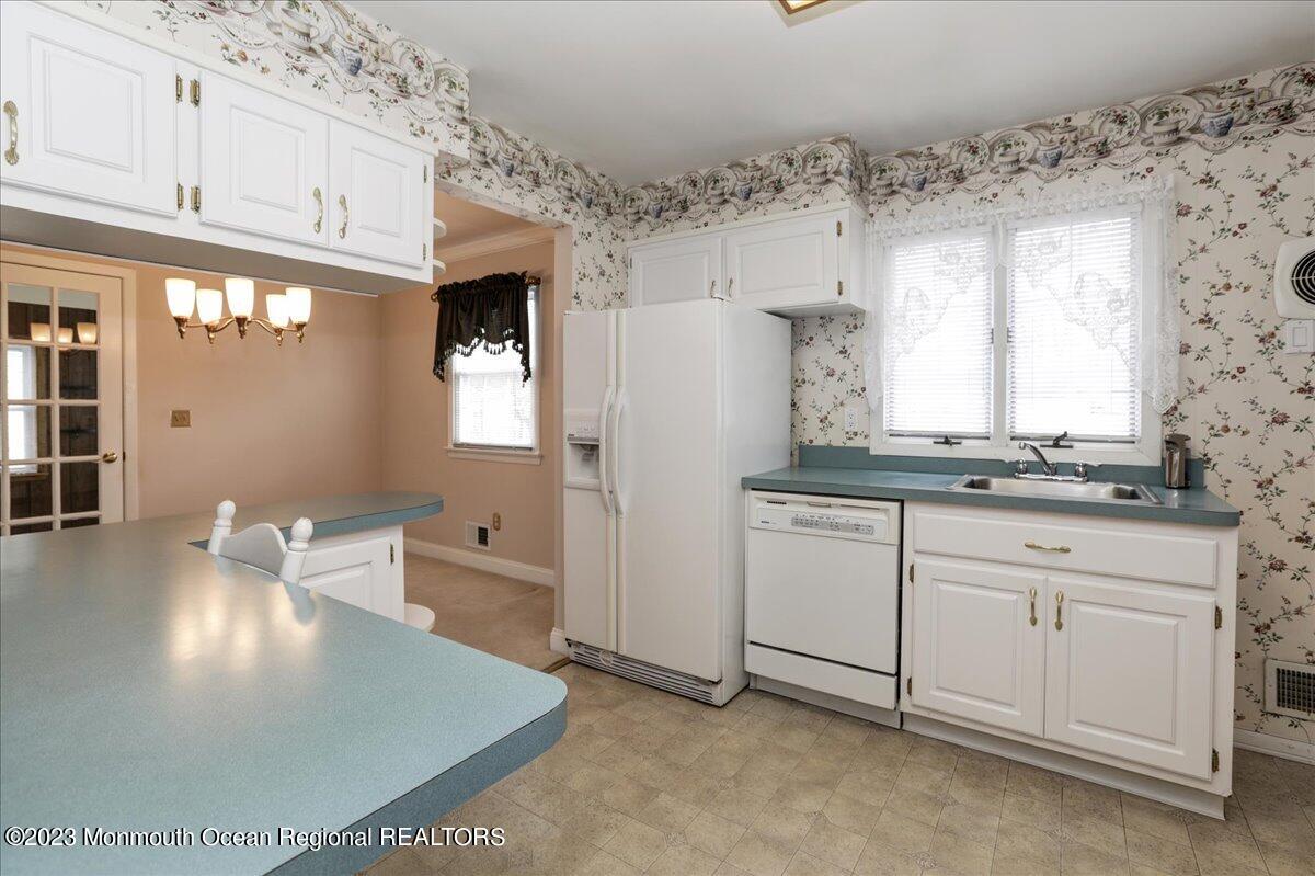 218 Lester Road Toms River, NJ 08753 - Photo 28 of 63 29-218LesterRd0029