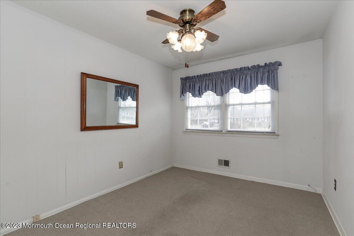218 Lester Road Toms River, NJ 08753 - Photo 37 of 63 38-218LesterRd0038