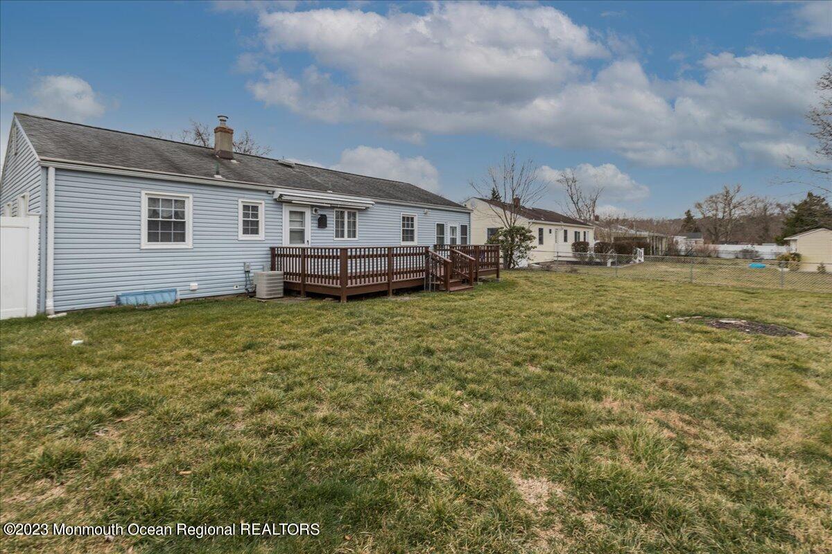 218 Lester Road Toms River, NJ 08753 - Photo 53 of 63 54-218LesterRd0054
