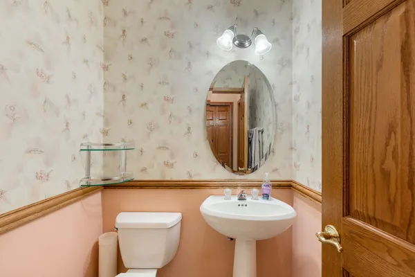 $699,000 | 565 Prescott Lane, Gurnee, IL 60031