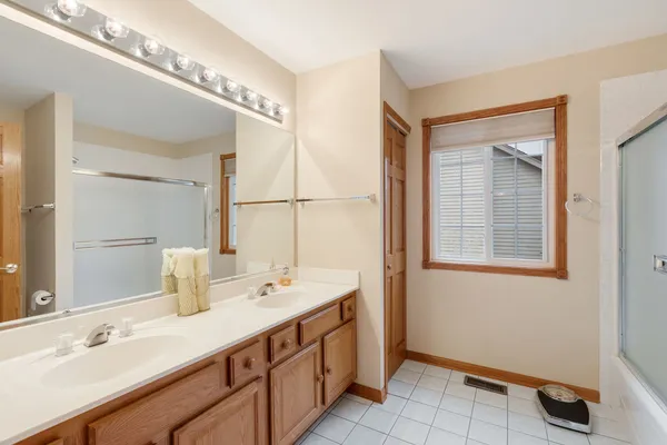 $699,000 | 565 Prescott Lane, Gurnee, IL 60031