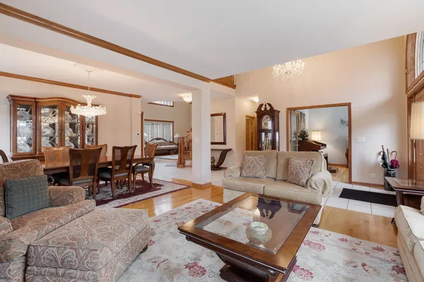 $699,000 | 565 Prescott Lane, Gurnee, IL 60031