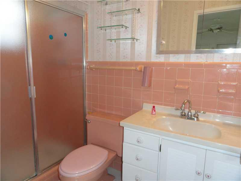 1087 Southwest 11th Street Boca Raton, FL 33486 - Photo 11 of 15 Bathroom Master